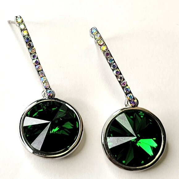 Green Crystal Silver Earrings - Picture 5 of 10